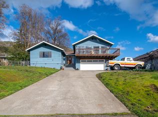 965 NE Beacon Dr, Grants Pass, OR 97526
