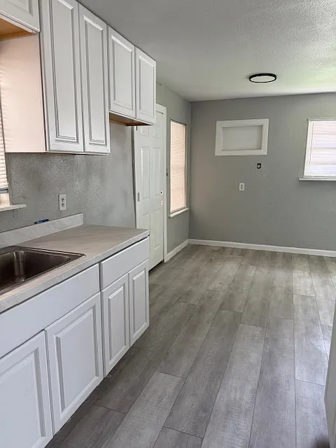 3 bed, 1182 sqft, $1,550 — Photo 4