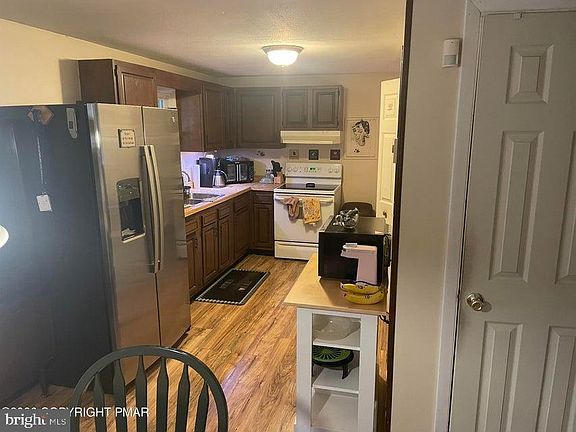 4th image of 248 Tenawa Rd