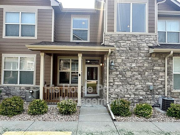 4th image of 5551 29th St Unit 516