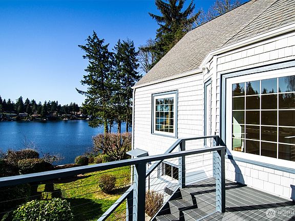 5th image of 10826 Meadow Road SW