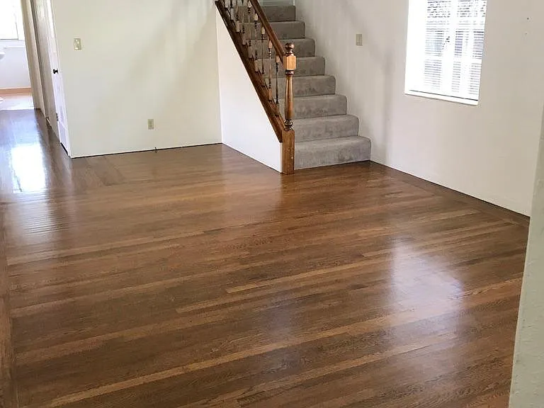 1460 College Ave — Photo 4