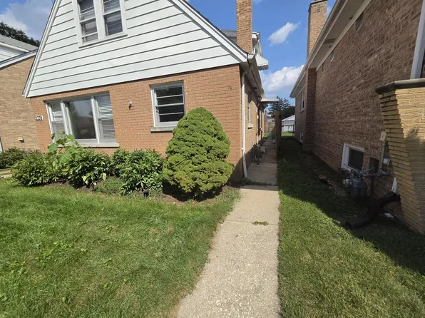 2339 Northgate Ave, North Riverside, IL 60546