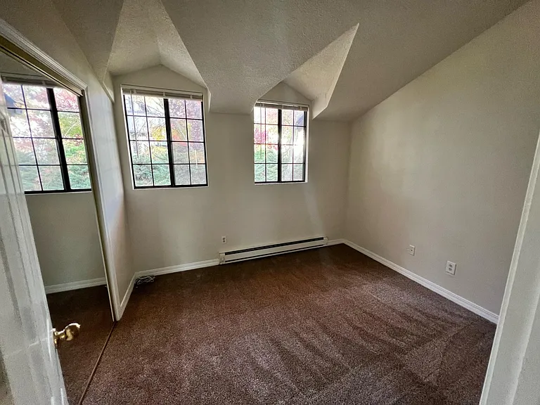 495 Chestnut St #6 — Photo 14