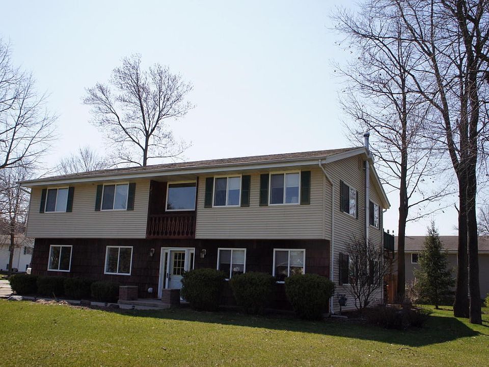 Beautiful 3 Bedroom 2.5 Bath House!!