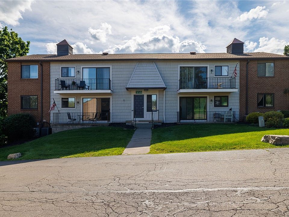1st image of 4 High Gate Trl APT 7