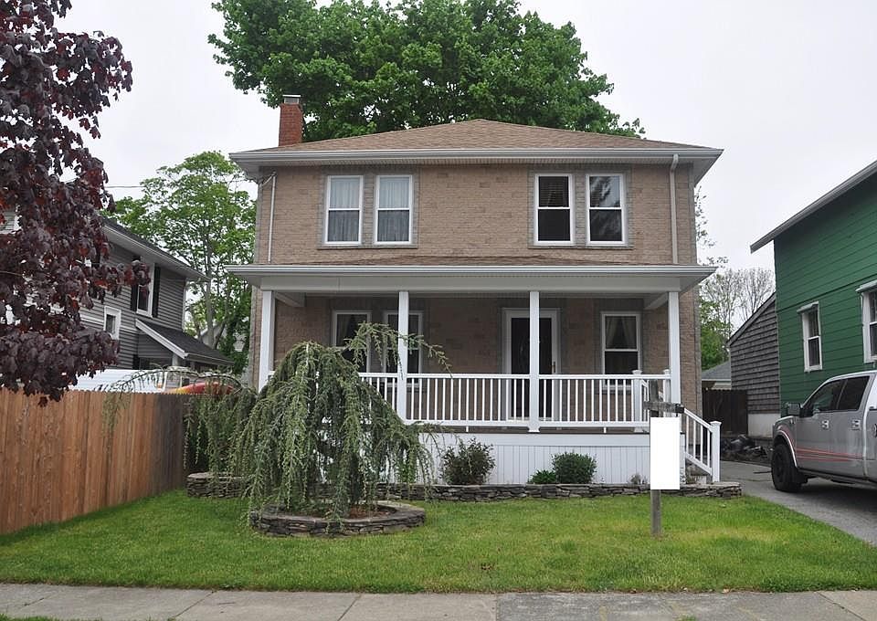 1st image of 38 Hedge St