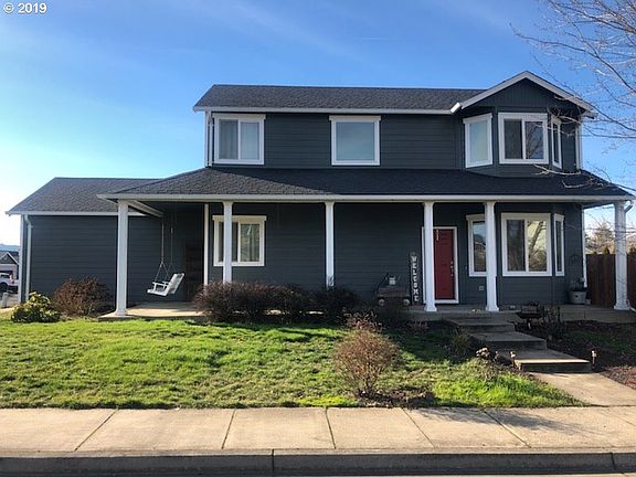 3rd image of 104 Canary Ave