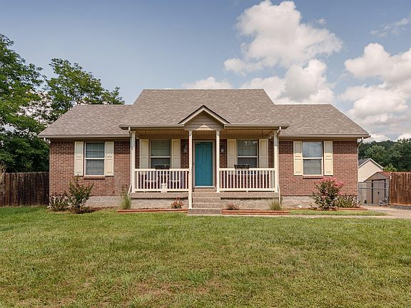 4th image of 122 Pine Glen Cir