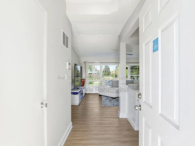 2705 Gulfstream Rd — Photo 4