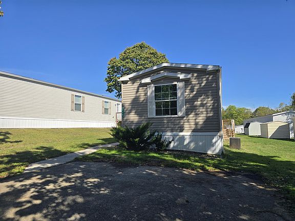 Exterior Image-1-CHAMPION Wellington Estates