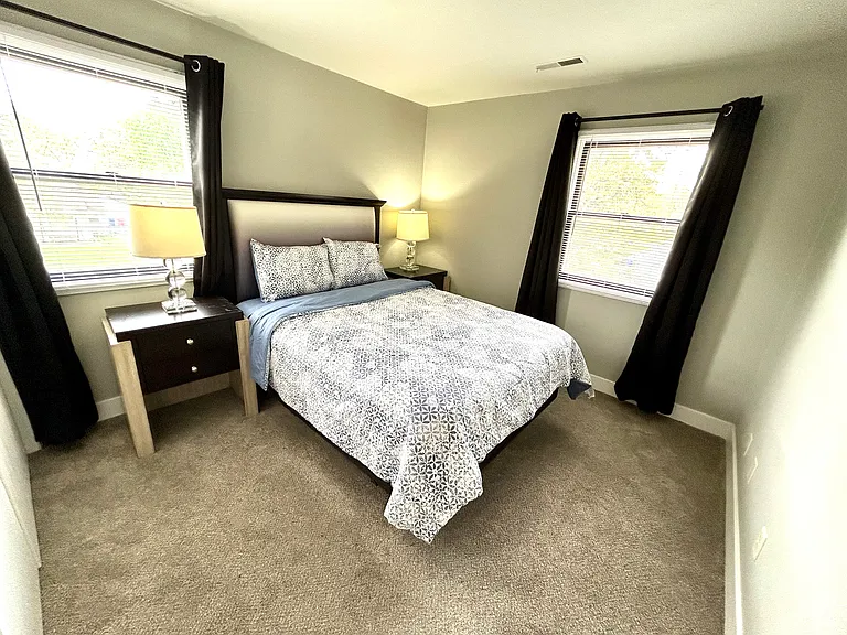 4028 N Illinois Ave #11 — Photo 8