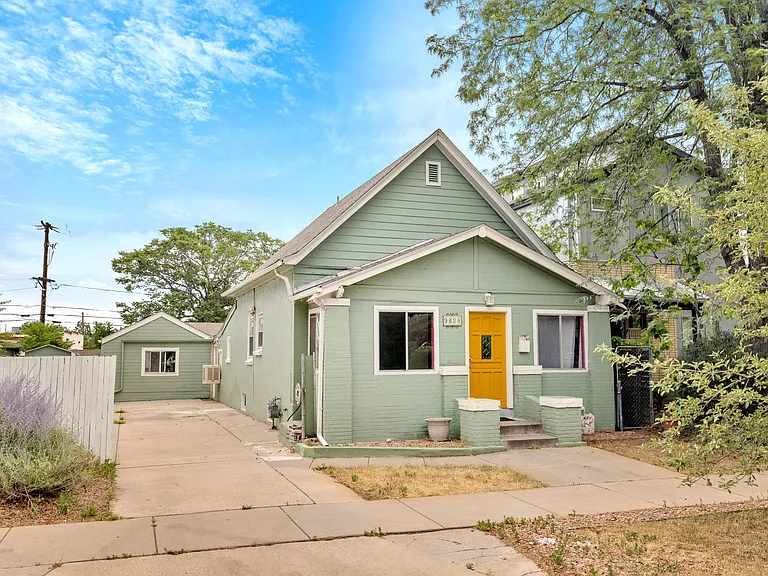 3828 Navajo St — Photo 2