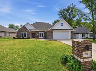 230 Bent Oak Dr, Pottsboro, TX 75076