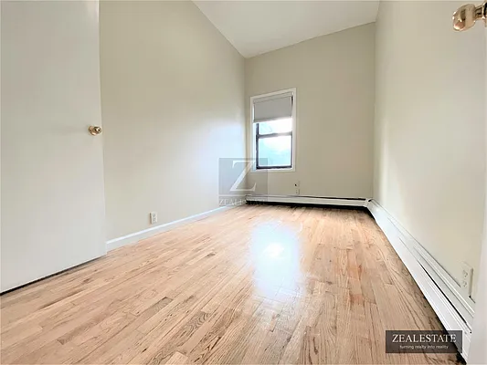 Rented by ZealEstate Group Inc | media 9