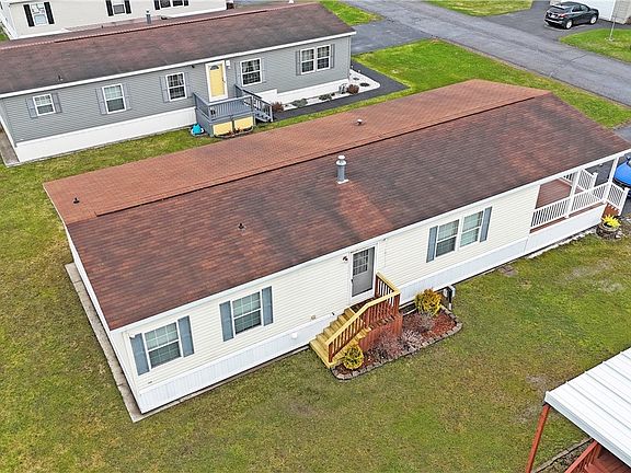 4th image of 127 Royal Meadows Dr