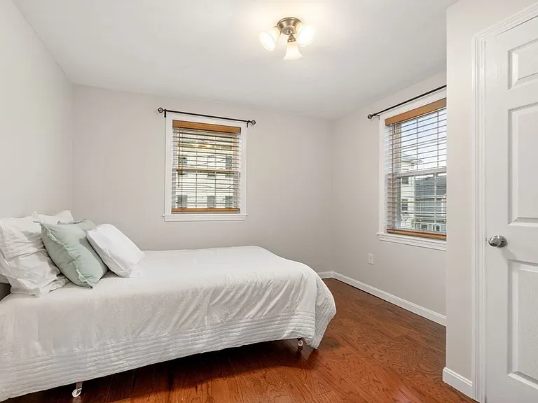 104 Crescent St #1 — Photo 14