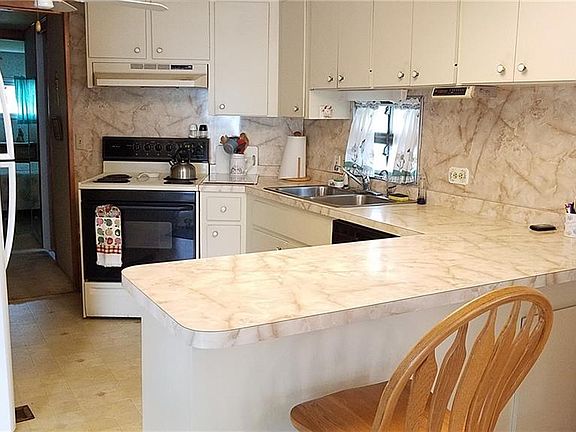 4th image of 5278 Pebble Beach Ave