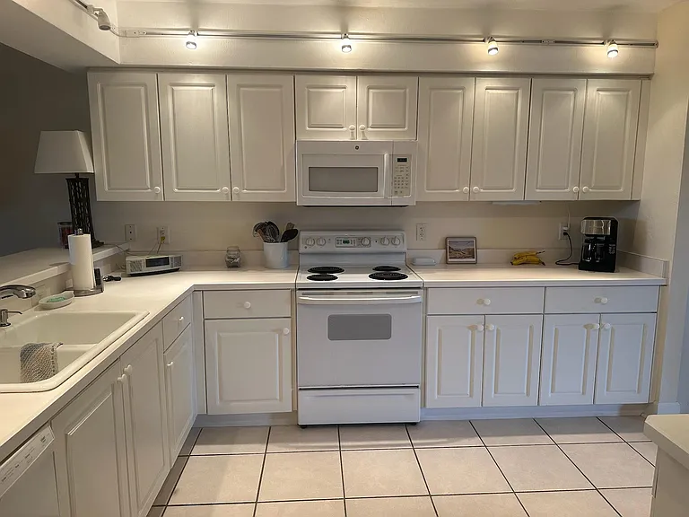 426 Bouchelle Dr #303 — Photo 12