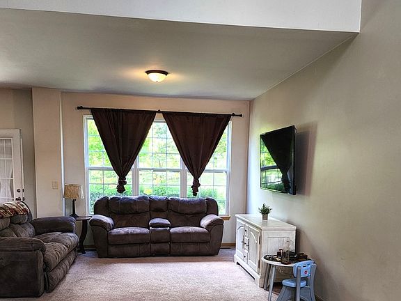 5th image of 119 Oak Knoll Ct