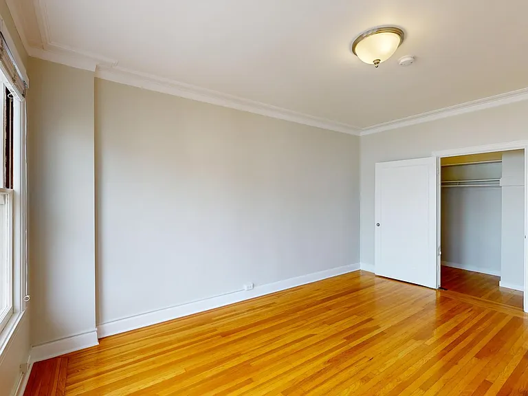 1840 Clay Street — Photo 13
