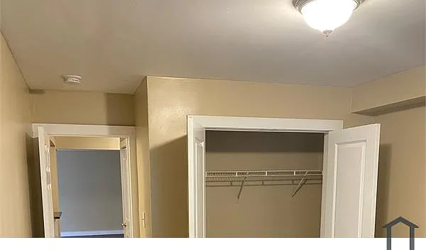 3 bed, 920 sqft, $2,129 — Photo 4