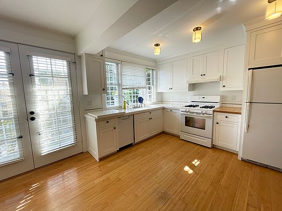 5th image of 3008 3rd St #C
