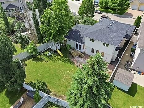 4th image of 246 Brookmore LANE