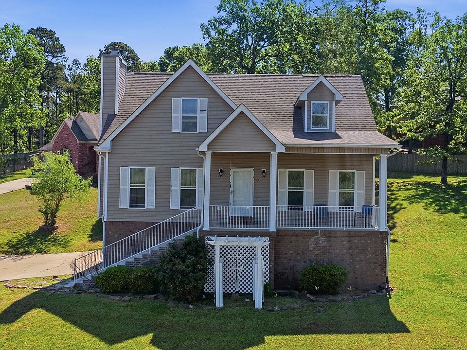 1st image of 98 Emerald Dr