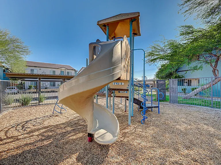 3905_Vegas Valley Dr-7