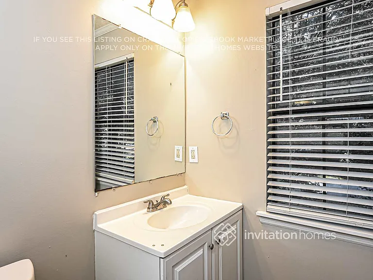 297 Phoenix Dr — Photo 12