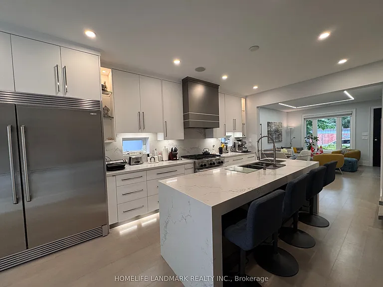 17 Hocken Ave — Photo 3