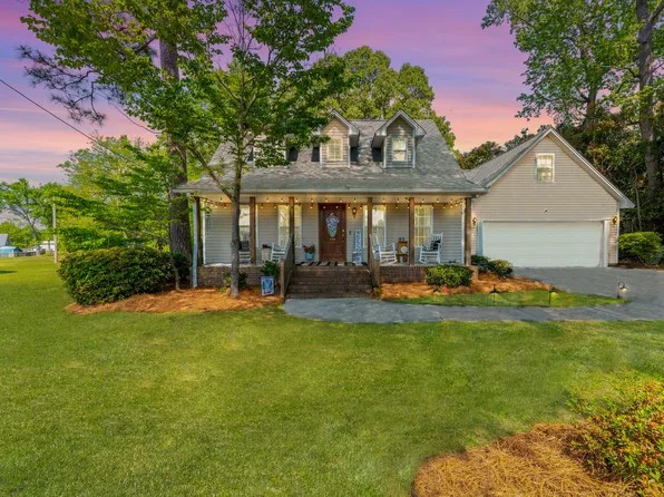 1118 Bruce St, Manning, SC 29102