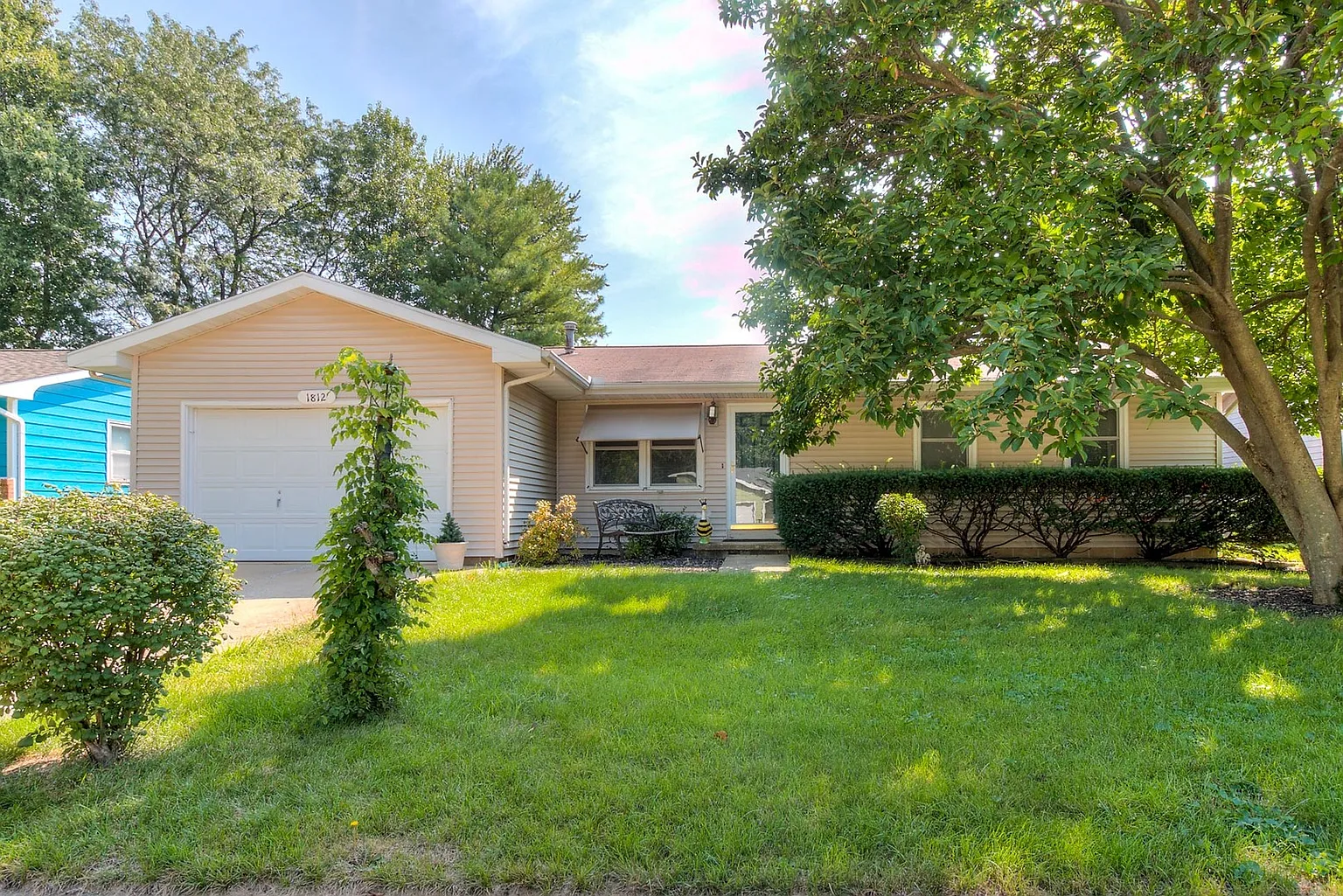 1812 Stratford Dr photo 1
