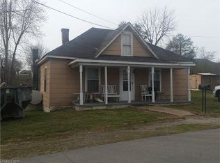 85 Thomas St, Canton, NC 28716
