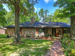 200 Holly Dr, Ore City, TX 75683