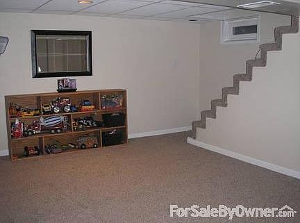 3rd image of 2619 Garden Ave
