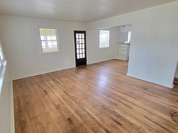2nd image of 427 21st St #A