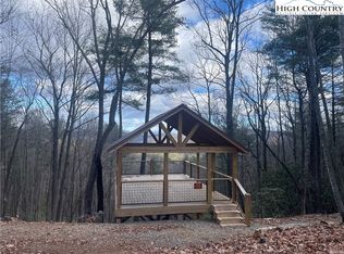 34 Doe Run, Purlear, NC 28665