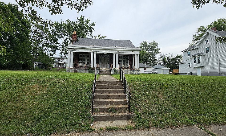 1st image of 1315 Amherst Pl