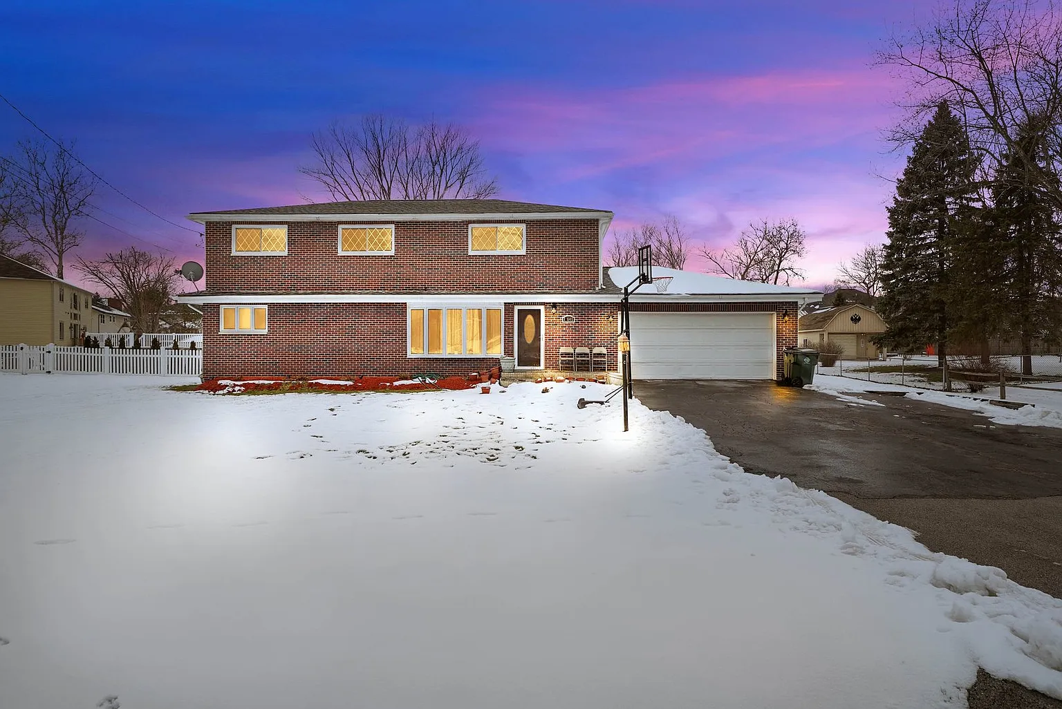 1N540 River Dr photo 1