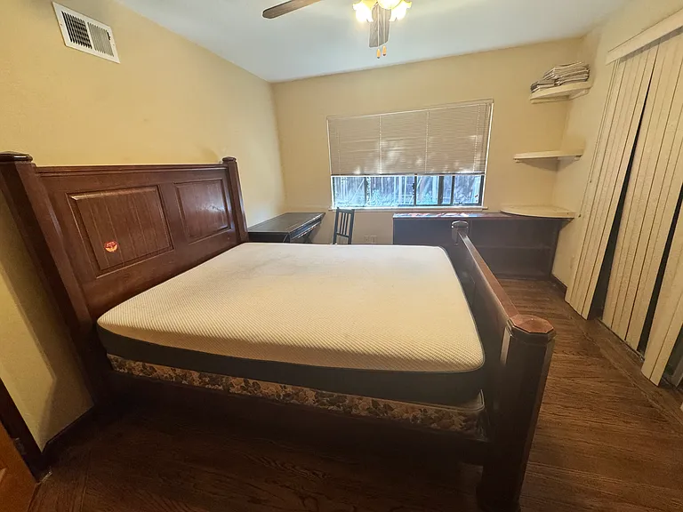 1353 Marilyn Pl — Photo 4