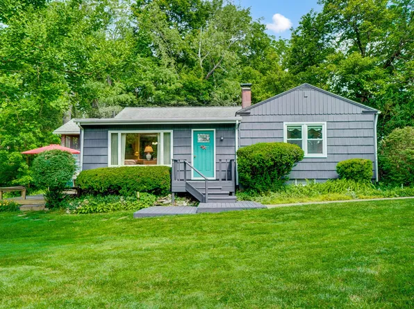865 New Burg St, Granville, OH 43023