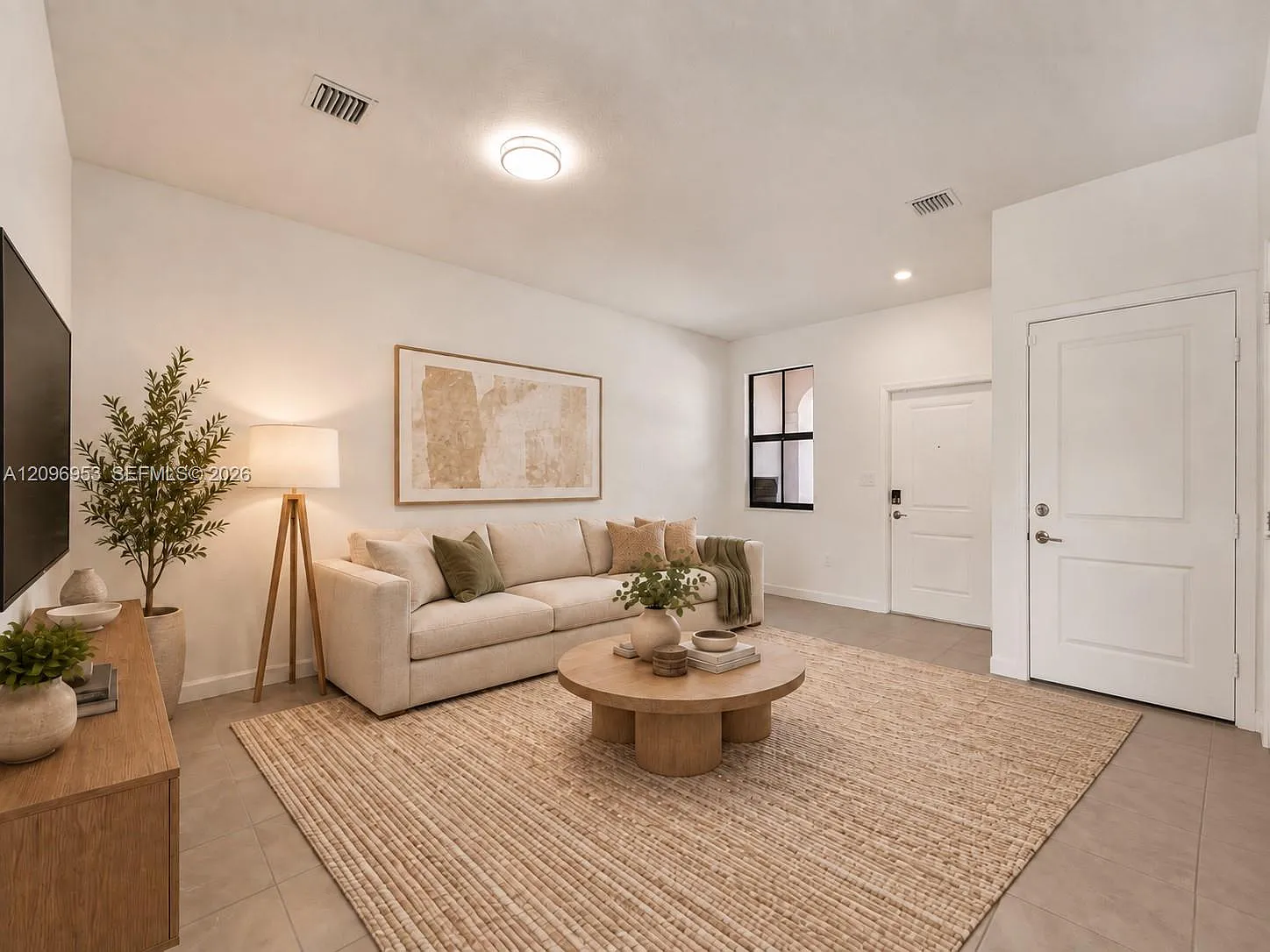 Silver Palm Residential Ho — Photo 4
