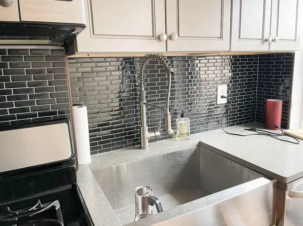 164 India Street image 21 of 31