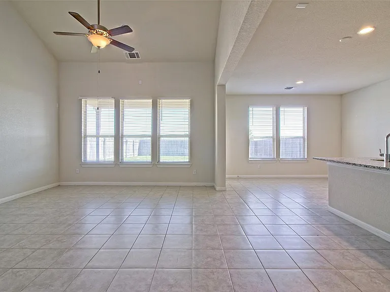 5610 Wolf Pack Dr — Photo 11