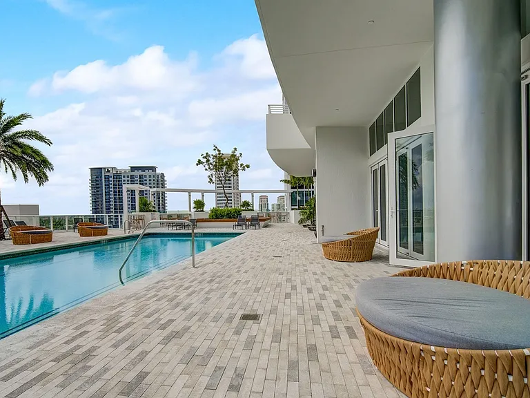 ALLUVION LAS OLAS — Photo 42