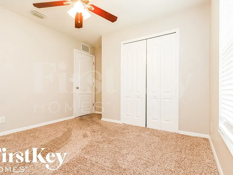 206 NE 16th Terrace Cpe — Photo 12