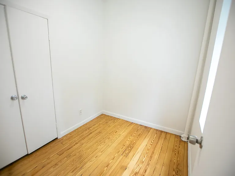 234 Thompson St #6 — Photo 7