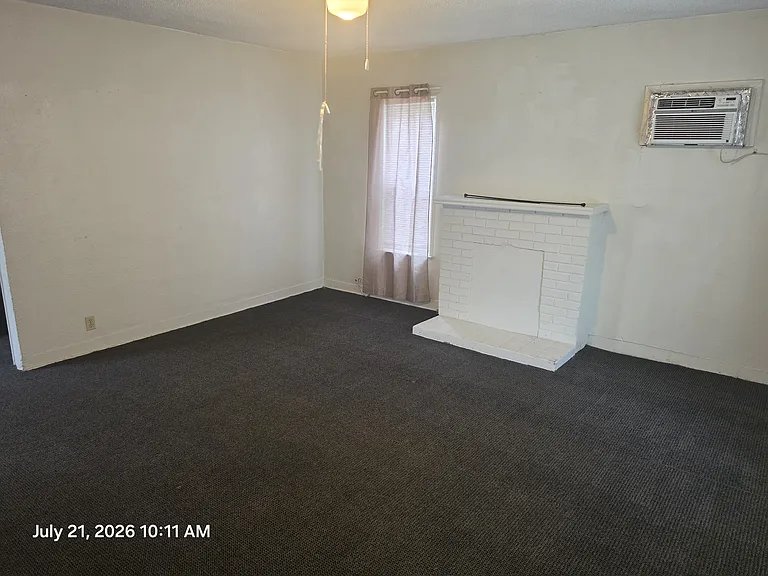 1619 E Cambridge Ave — Photo 6